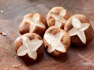 年夜饭必备的香菇油菜 