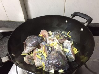 清蒸鱼（时间煮雨） 